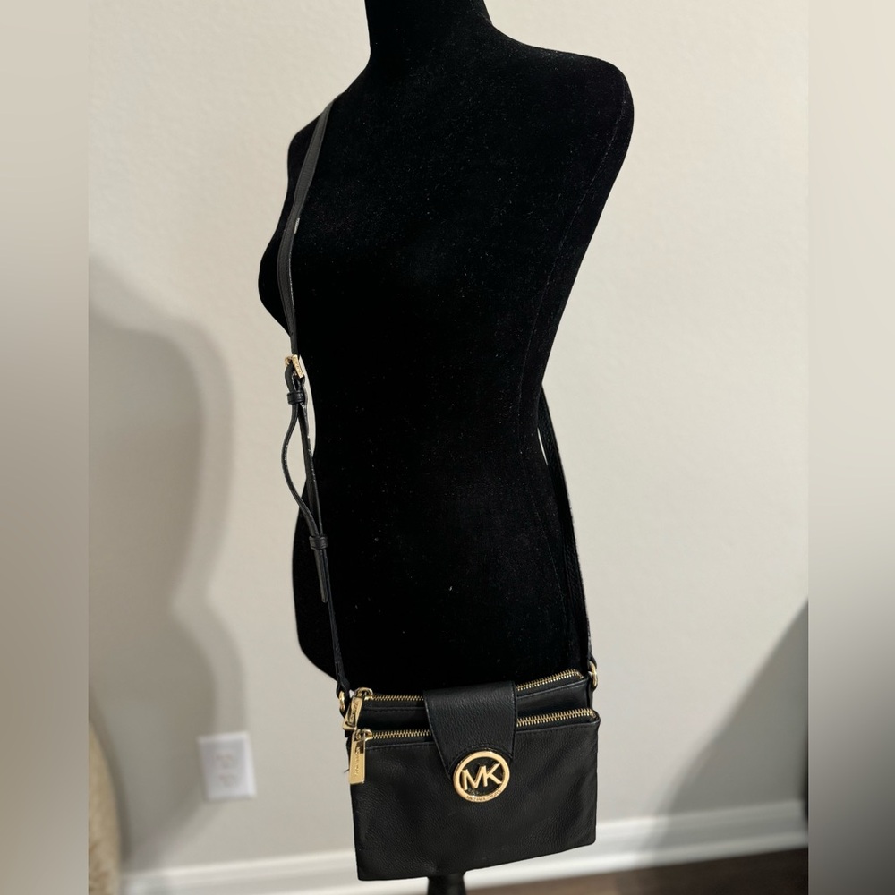 Michael Kors Crossbody Black Fulton Shoulder Bag Organizer Purse Double Zip Snap